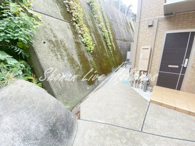 【その他共用部分】 | エヴァグリーンテラス | 敷地内にゴミ捨て場あり