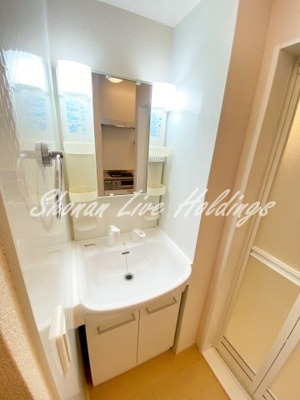 【洗面所】 | エヴァグリーンテラス | 独立洗面台♪