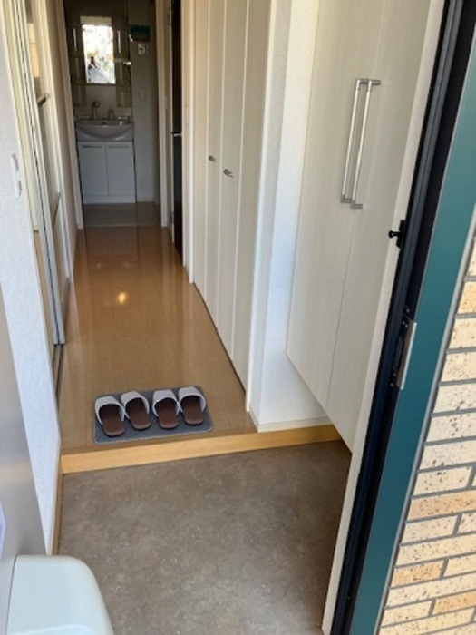 ローズコートYの玄関