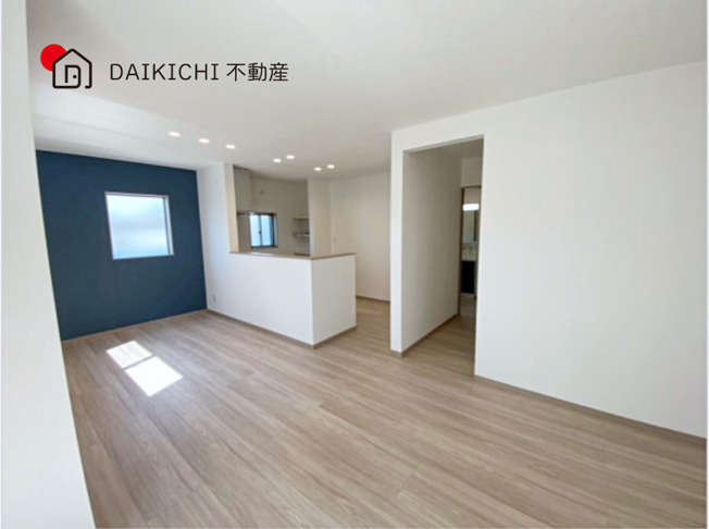 【居間・リビング】 | 加須市久下第7期　ワイウッドコート　新築戸建　全10棟　3号棟
