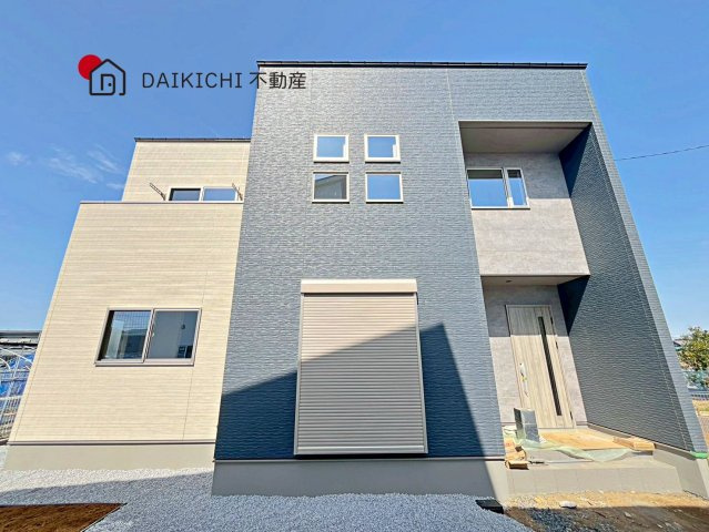 【前面道路含む現地写真】 | 加須市久下第7期　ワイウッドコート　新築戸建　全10棟　1号棟