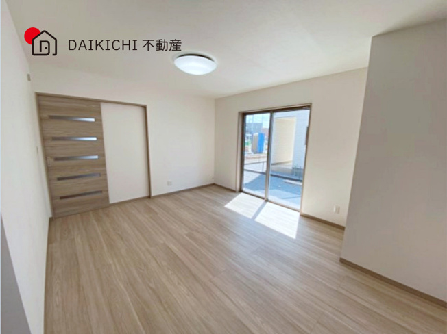 【居間・リビング】 | 加須市久下第7期　ワイウッドコート　新築戸建　全10棟　3号棟