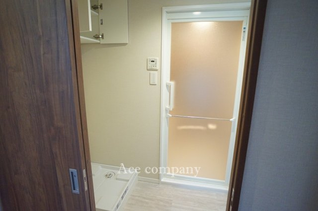 【ランドリースペース】 | 西田辺グリーンマンション | 洗濯パン新調☆給水・給湯・排水管（専用部分）新調交換済みです☆