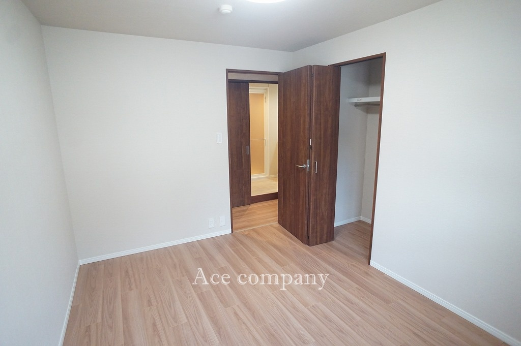 【寝室】の画像