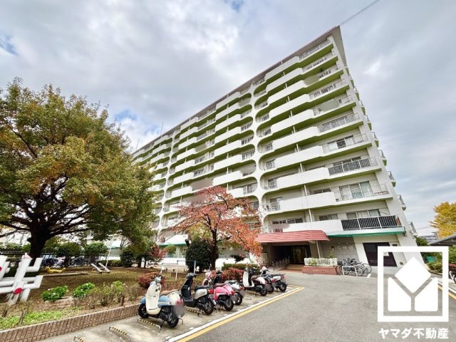 桂川ハイツ5号館の外観