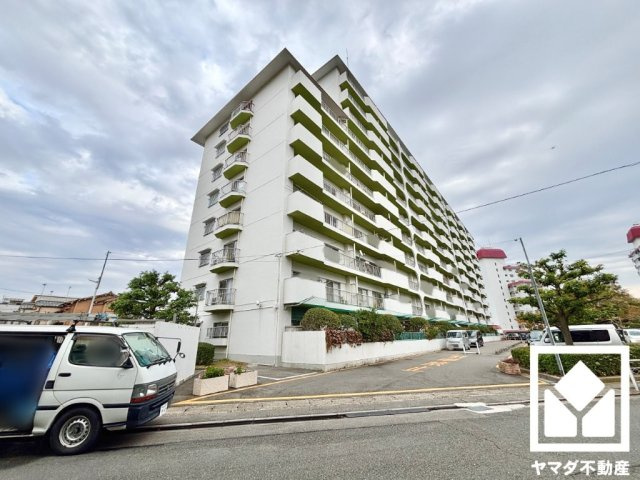 桂川ハイツ5号館の外観