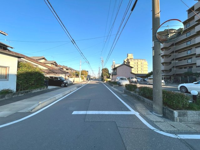 ジーオー尾西のその他|前面道路