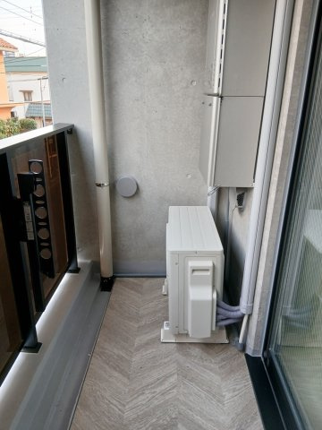 Pine Residence３の玄関|１２月２日撮影
