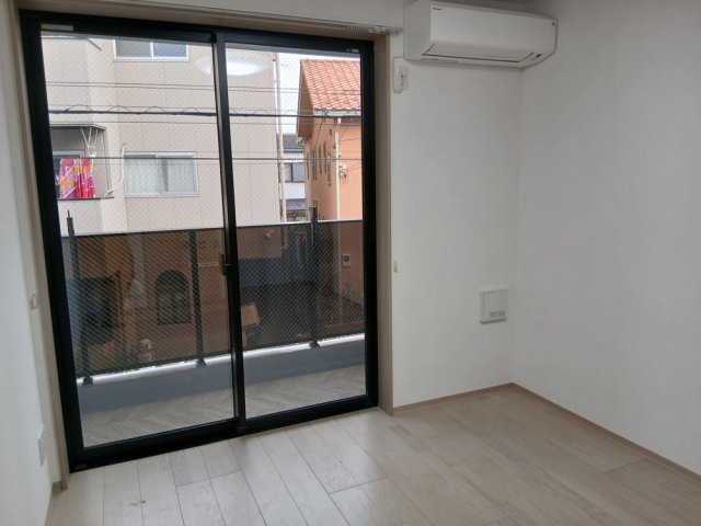 Pine ResidenceⅢ　の洋室|１２月２日撮影