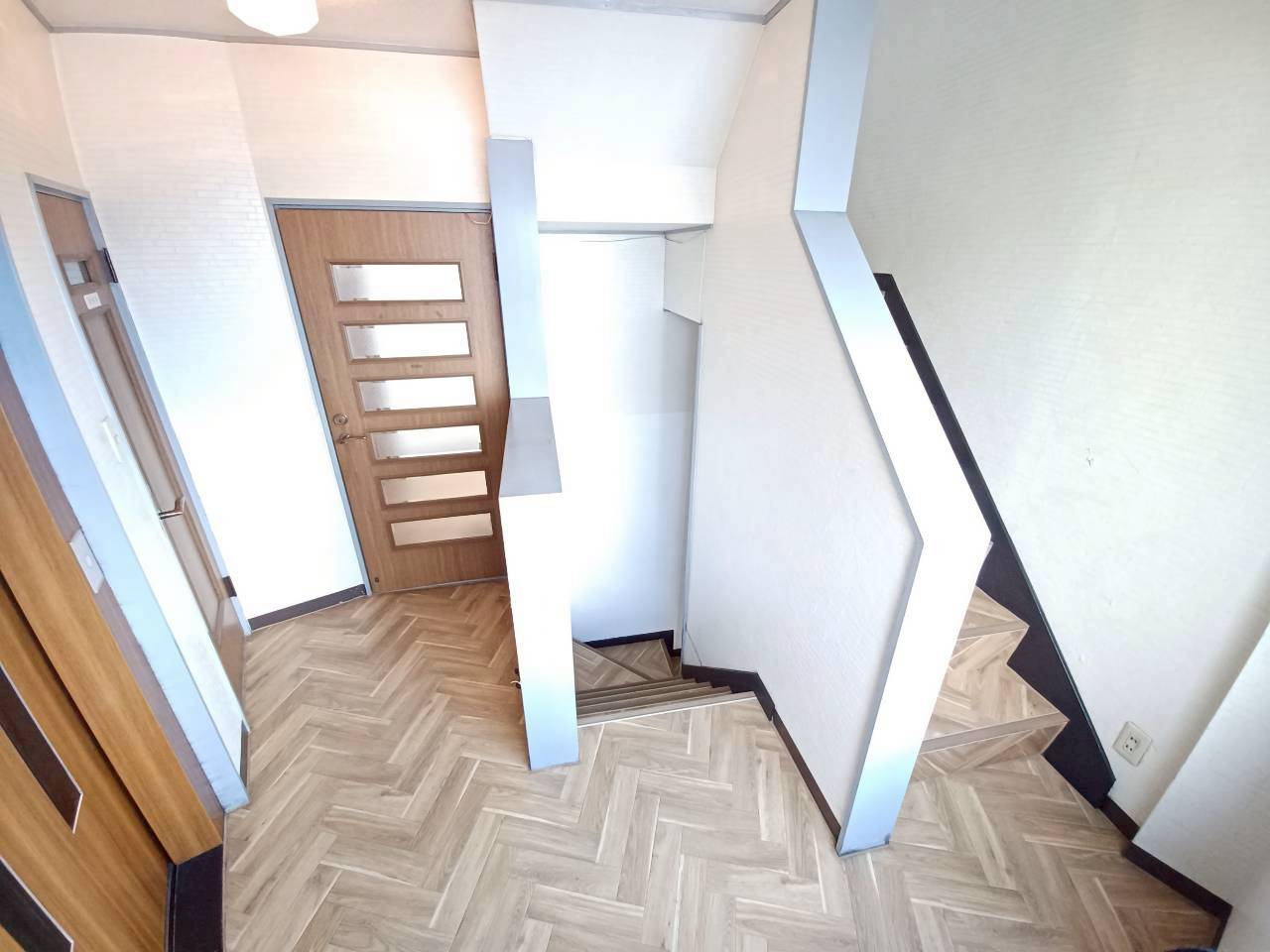 岡部ビル3F・4F貸家の内装