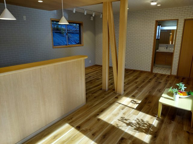 宝塚市宝梅3丁目一戸建の居間・リビング