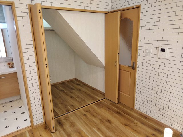 宝塚市宝梅3丁目一戸建の収納|リビング収納