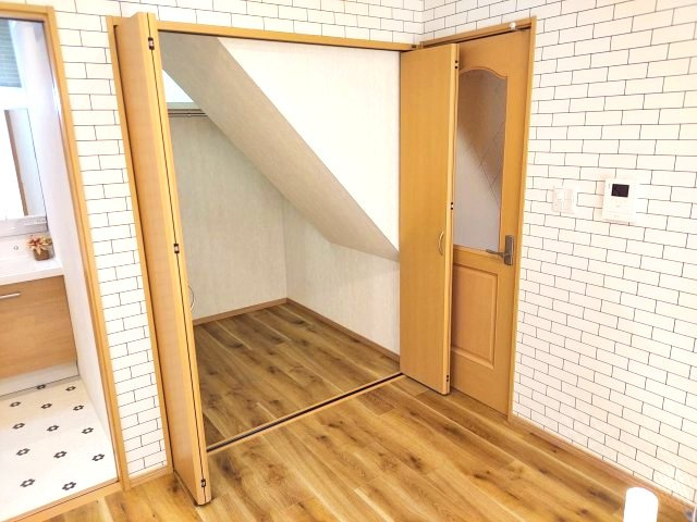 宝塚市宝梅3丁目一戸建の収納|リビング収納