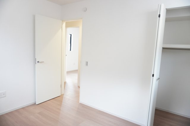 越谷市赤山町２丁目 新築分譲住宅 の洋室