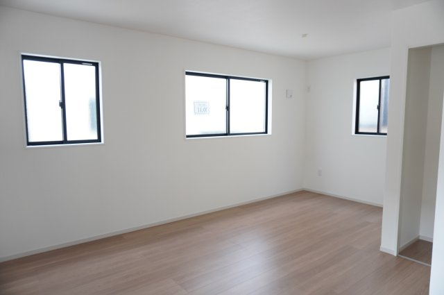 越谷市赤山町２丁目 新築分譲住宅 の洋室|11帖