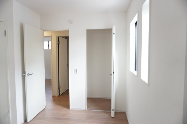 越谷市赤山町２丁目 新築分譲住宅 の収納