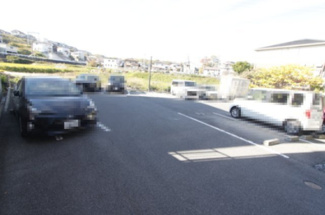 【駐車場】
