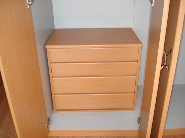 【その他】 | レジデンス弐番館 | 備え付きタンス