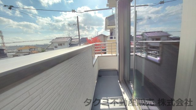 神戸市垂水区千鳥が丘　新築戸建てのバルコニー