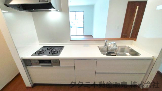 神戸市垂水区千鳥が丘　新築戸建てのキッチン