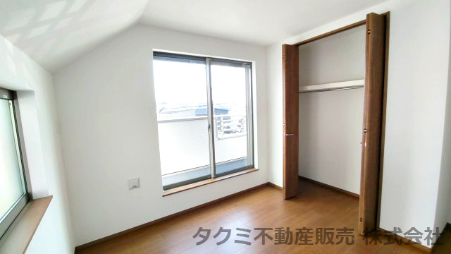 神戸市垂水区千鳥が丘　新築戸建ての洋室