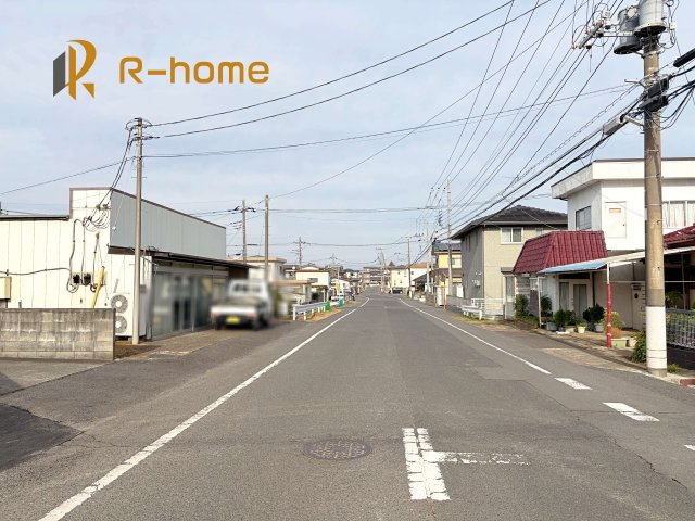 ひたちなか市足崎1期　新築戸建て　4号棟の前面道路含む現地写真|堂々！建物完成♪実際のお部屋をご見学可能です♪
ご見学が一番の資料！お気軽にお問い合わせ下さい♪
