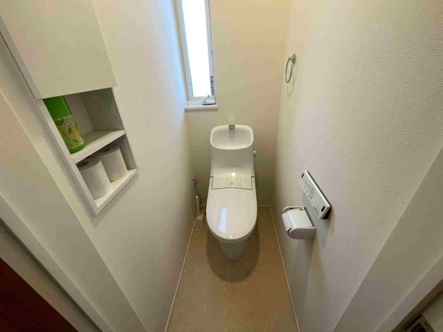 柏市花野井　中古戸建のトイレ