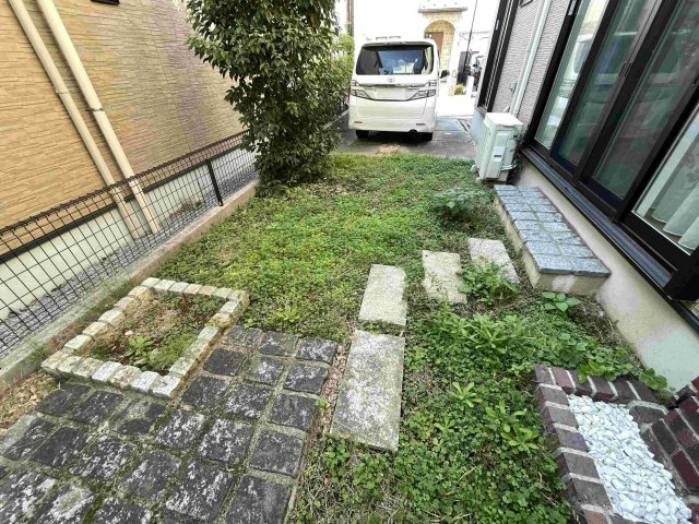 柏市花野井　中古戸建の庭