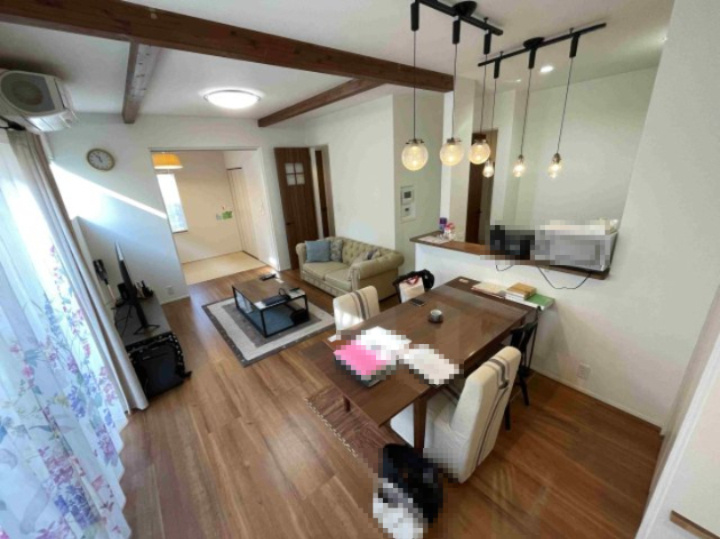 柏市花野井　中古戸建の居間・リビング