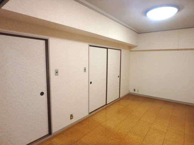 甲東園パークマンションの居間・リビング|おしゃれなリビングです