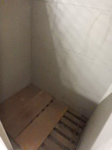 甲東園パークマンションの設備|トランクルーム内です