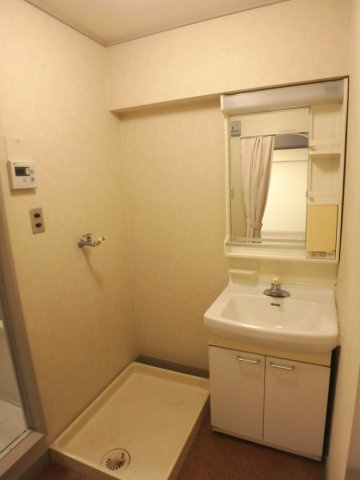 甲東園パークマンションの洗面所|使いやすい洗面所です