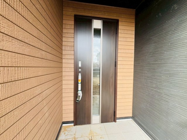 八街に１期　新築戸建て　１号棟の玄関