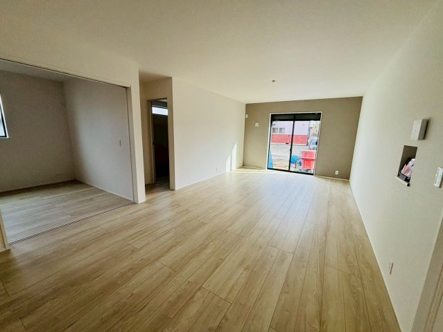 八街に１期　新築戸建て　１号棟の居間・リビング