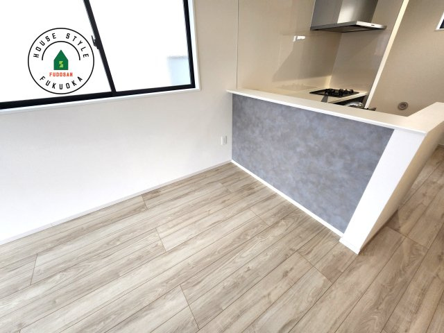 福岡市西区横浜1丁目第5-3棟（2号棟）　の内観：施工例|キッチンから立ち込める香りが今日の料理を期待させます。