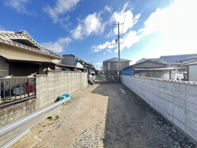 奈良市押熊町　第3期全２棟の前面道路含む現地写真
