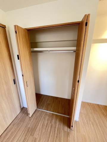 大阪市城東区中央２丁目の賃貸マンションの収納