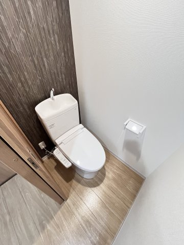 大阪市城東区中央２丁目の賃貸マンションのトイレ
