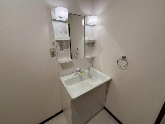 黒岩ハイツの洗面所