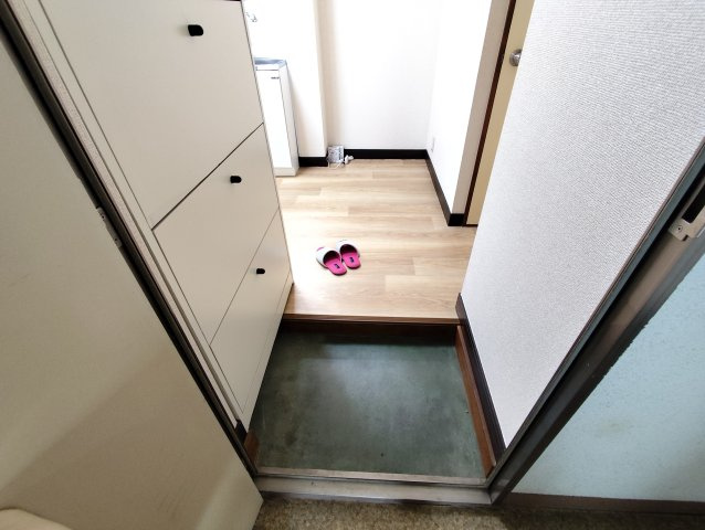 しゅんせいハイツ3の玄関