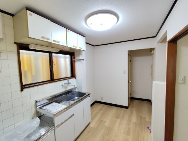 しゅんせいハイツ3の居間・リビング