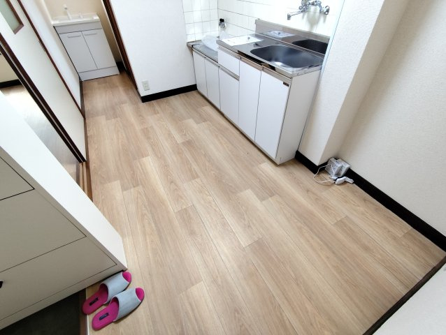 しゅんせいハイツ3の居間・リビング