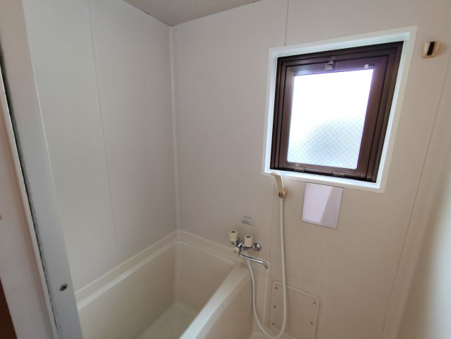 しゅんせいハイツ3の浴室