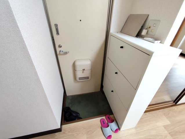 しゅんせいハイツ3の玄関