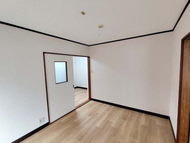 しゅんせいハイツ3の洋室