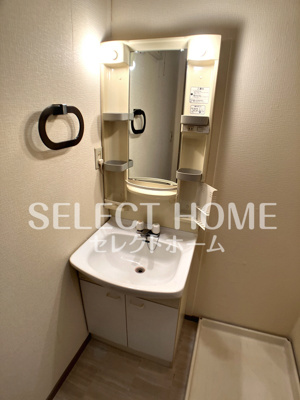 【独立洗面台】 | パークサイドスクエアⅢ | 同型タイプ独立洗面化粧台が付いています