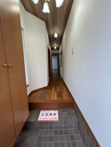 大阪市住吉区遠里小野7丁目　中古戸建の玄関