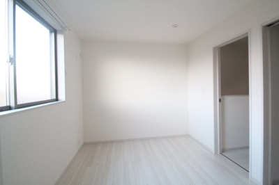 【子供部屋】 | リーブルファイン茂呂１４号棟 | 2F北側の洋室です