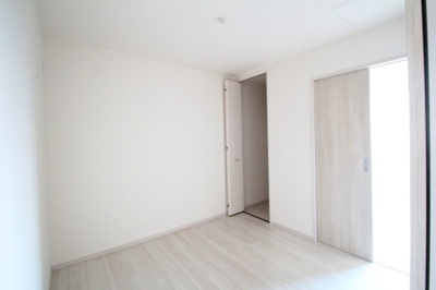 【子供部屋】 | リーブルファイン茂呂１４号棟 | 2F真ん中の洋室です