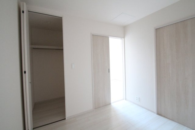 【収納】 | リーブルファイン茂呂１４号棟 | 奥にはウォークインクローゼットがあります